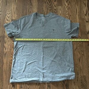 American Eagle T-shirt